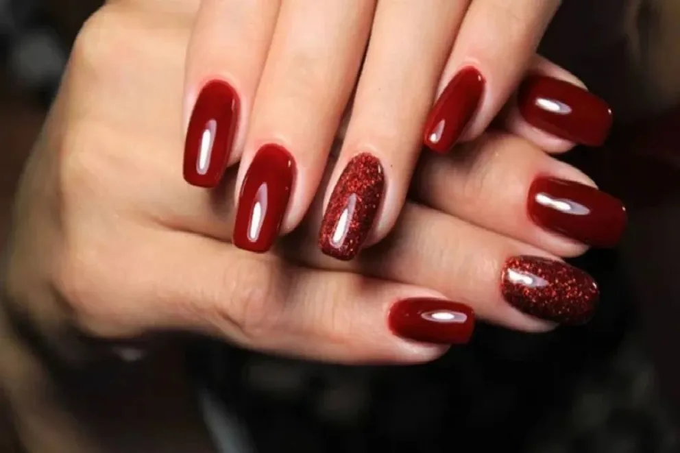 El nuevo rojo que enamora: Nail Art cereza para este otoño