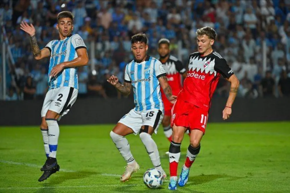 River recibe a Atlético Tucumán en el Mâs Monumental: hora, TV y probables formaciones