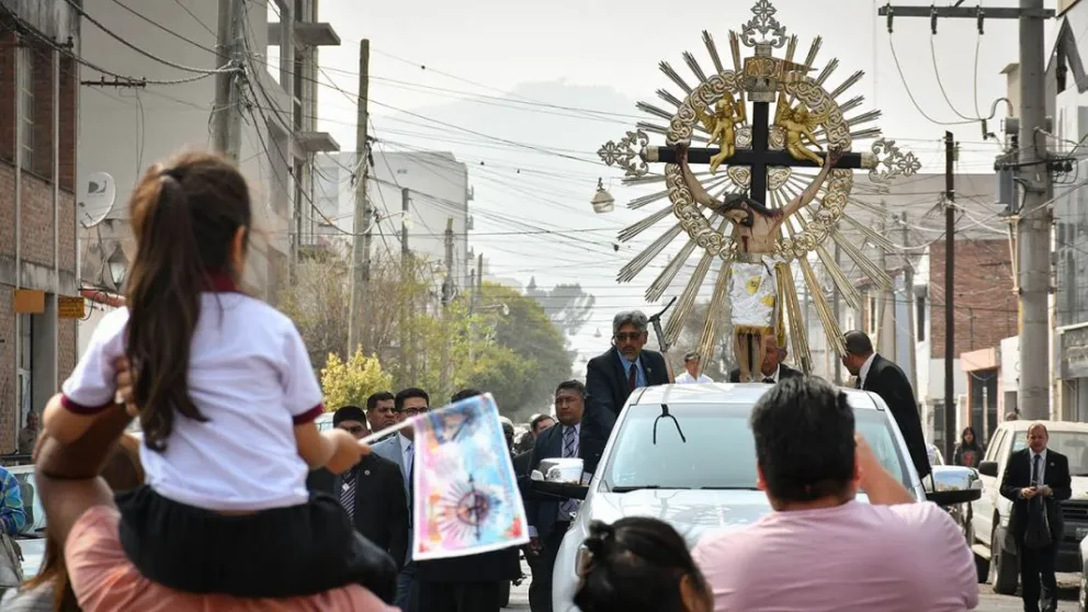 Miles de peregrinos rindieron honor al Señor y la Virgen del Milagro: las conmovedoras historias que relataron