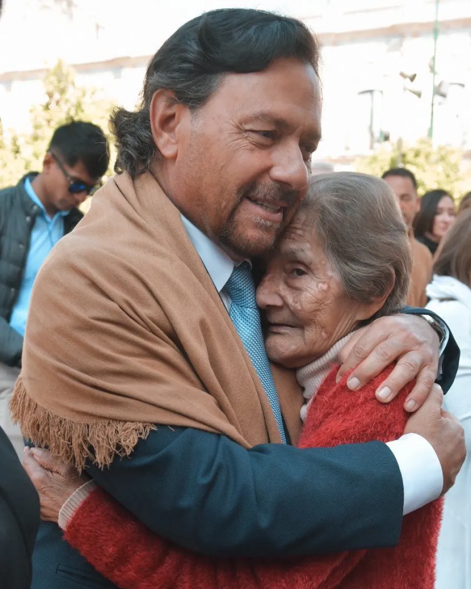 Gustavo S&aacute;enz Triduo del Milagro 