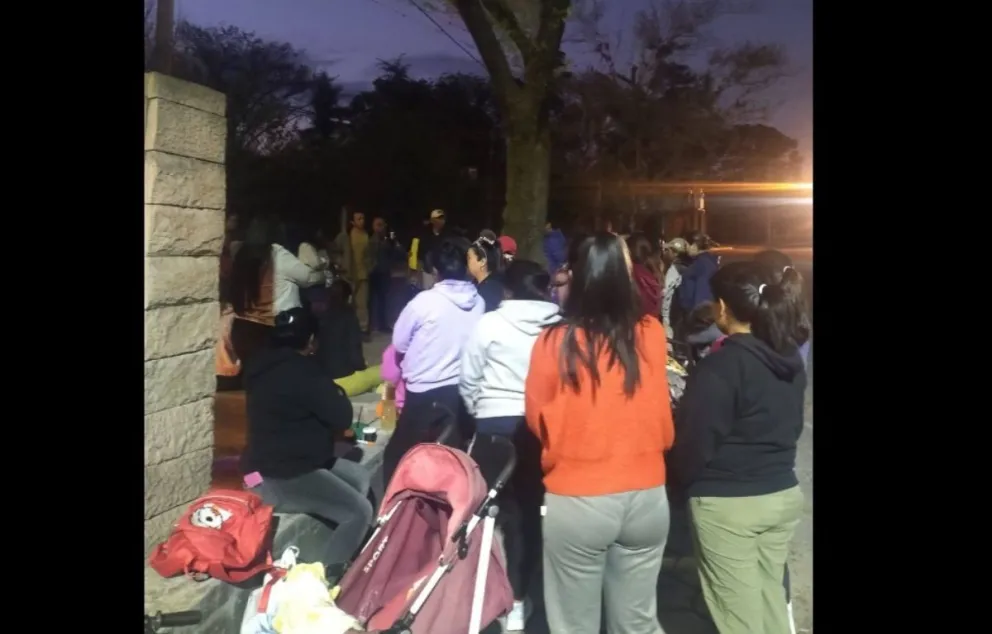 Intensa búsqueda de Jésica Gutiérrez: los vecinos de La Caldera marcharon para exigir su paradero
