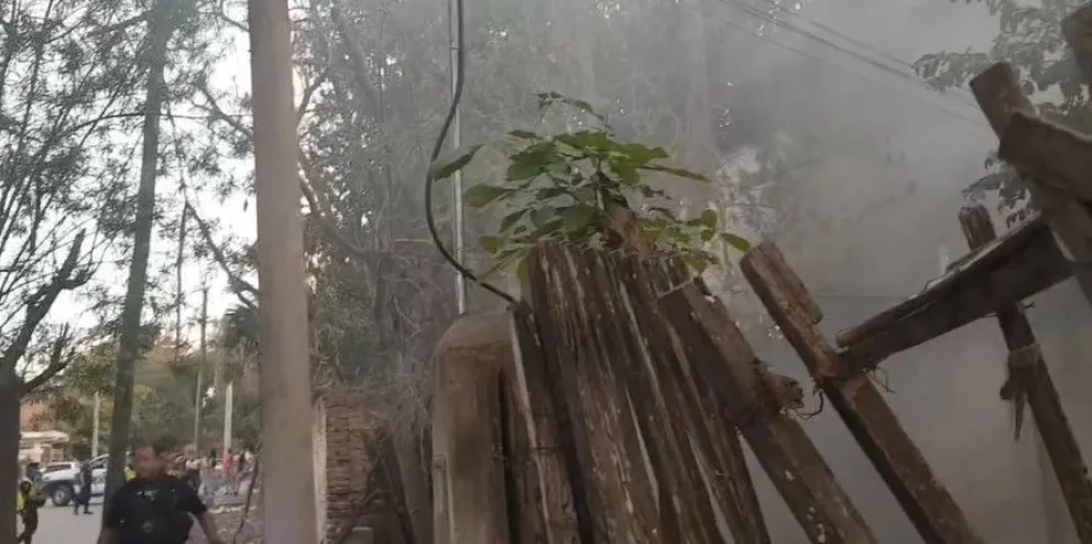 Doble incendio en Tartagal: una vivienda fue consumida por las llamas