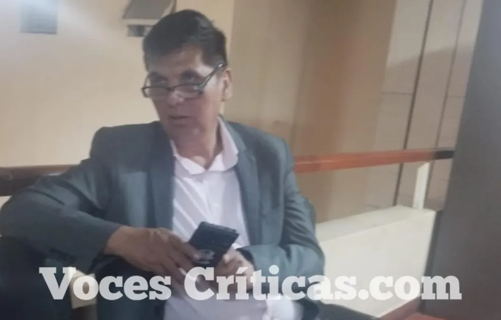 |FOTOS EXCLUSIVAS| Carlos "Conejo" Martínez entre las cuerdas: así espera en tribunales