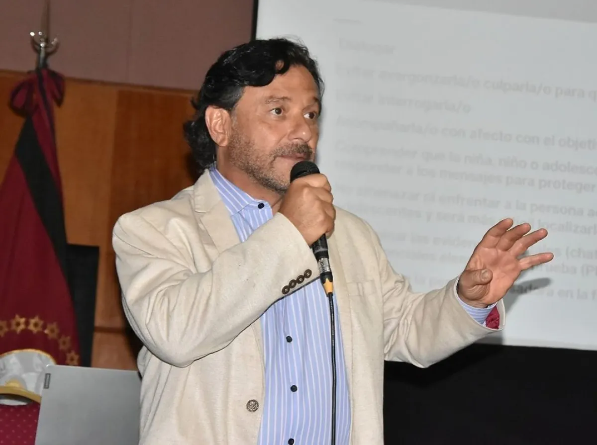 Gustavo S&aacute;enz