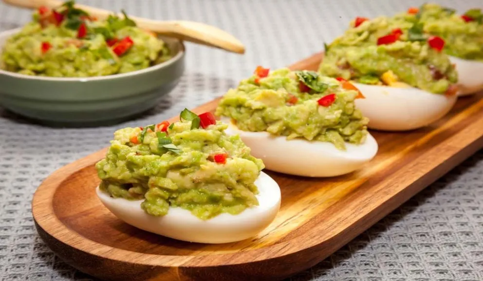 La deliciosa receta de huevos rellenos: un bocado irresistible perfecto para cualquier ocasión