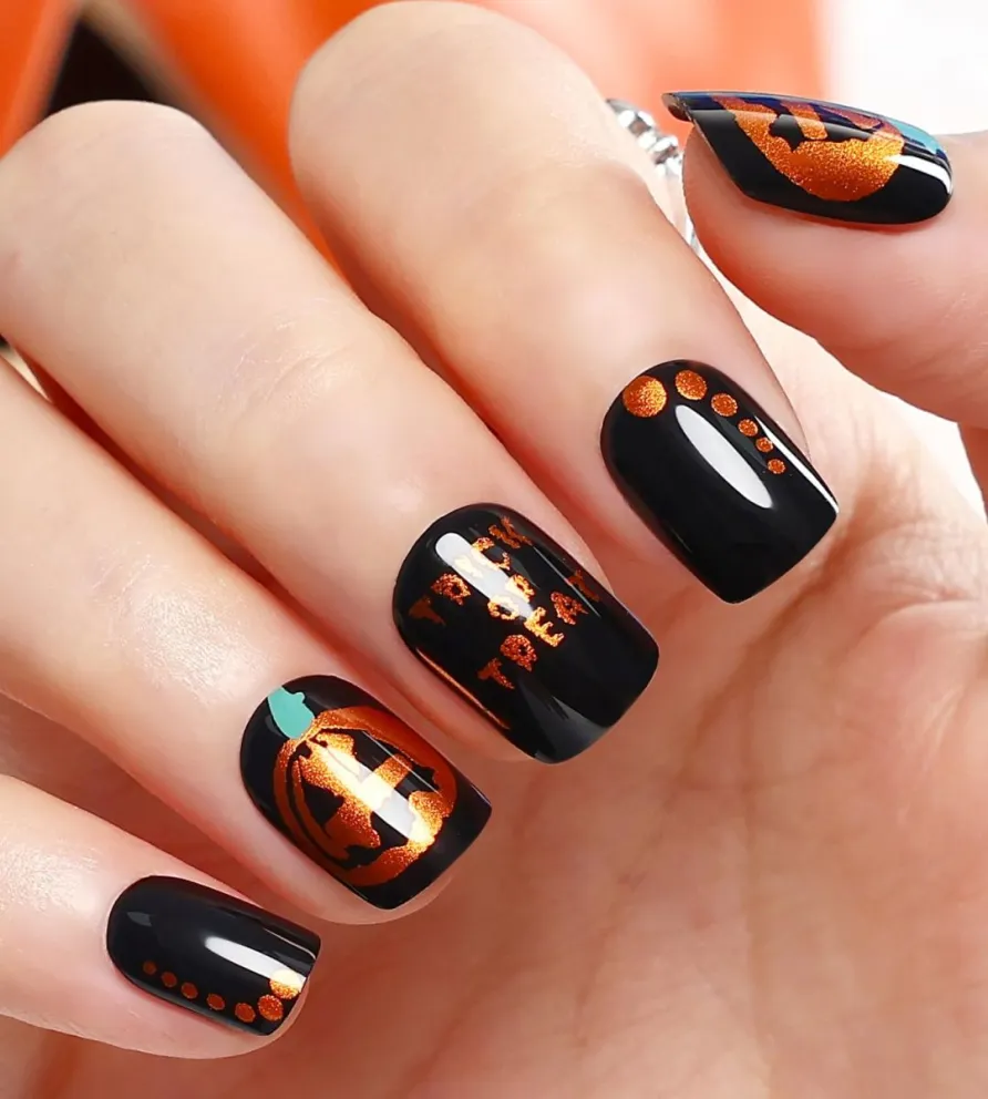 Diseños de Nail Art para uñas cortas: inspírate para Halloween 2024