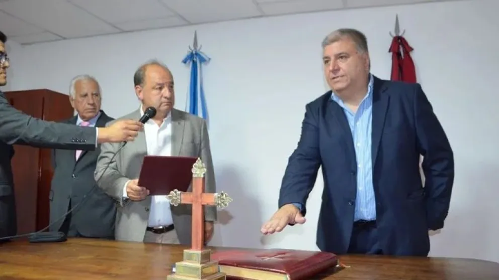 Adrián Zigarán asumió oficialmente como interventor de Aguas Blancas