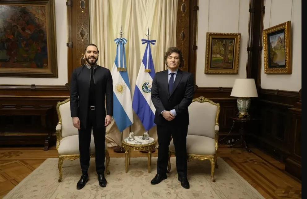 Javier Milei recibió con honores en la Casa Rosada a Nayib Bukele, el presidente de El Salvador