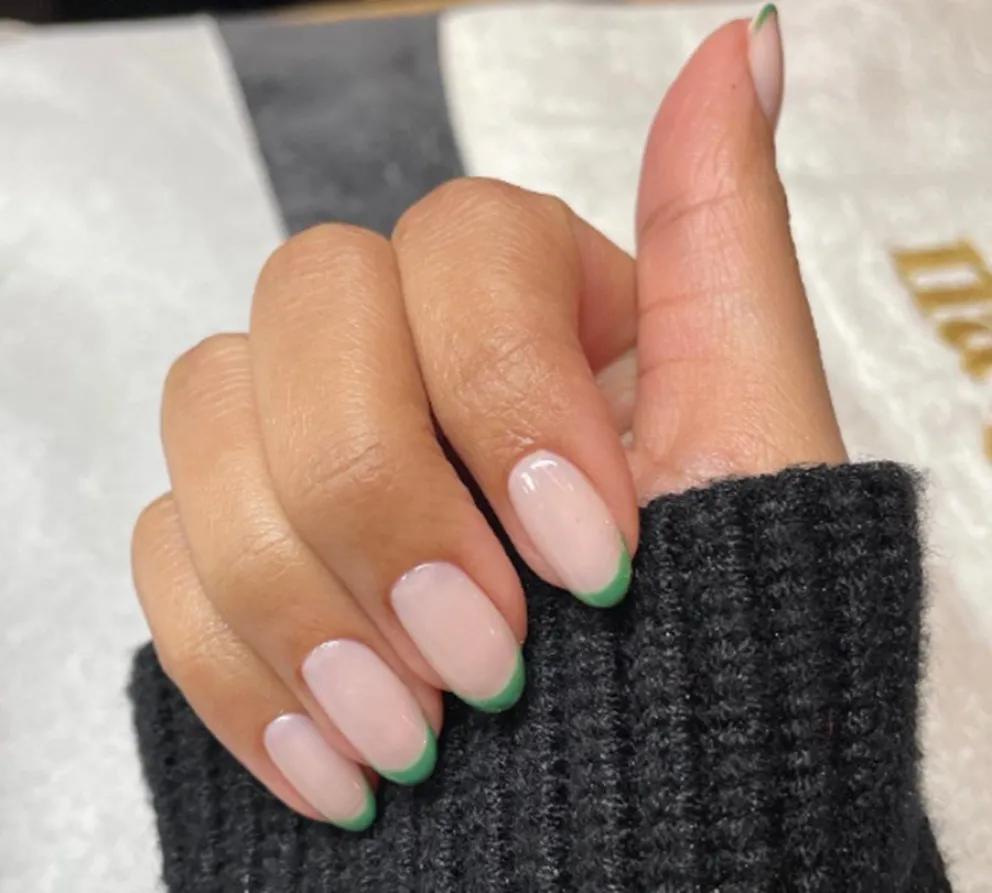 Nail Art - francesa