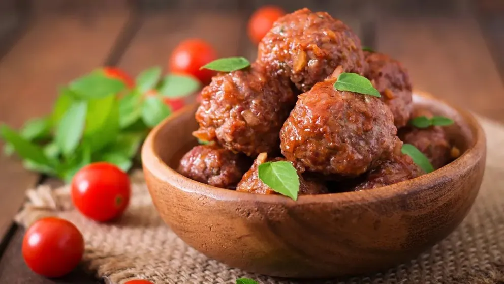 Este es el truco imperdible para que tus albóndigas queden perfectas y no se desarmen: redondas y jugosas