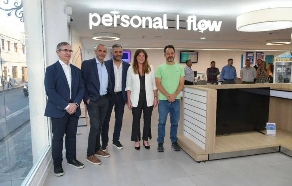 Personal y Flow reabrió su remodelada tienda convergente en la ciudad de Salta