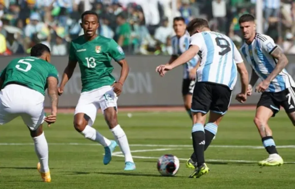 La Selección Argentina enfrenta a Bolivia por eliminatorias: hora, TV y posibles formaciones