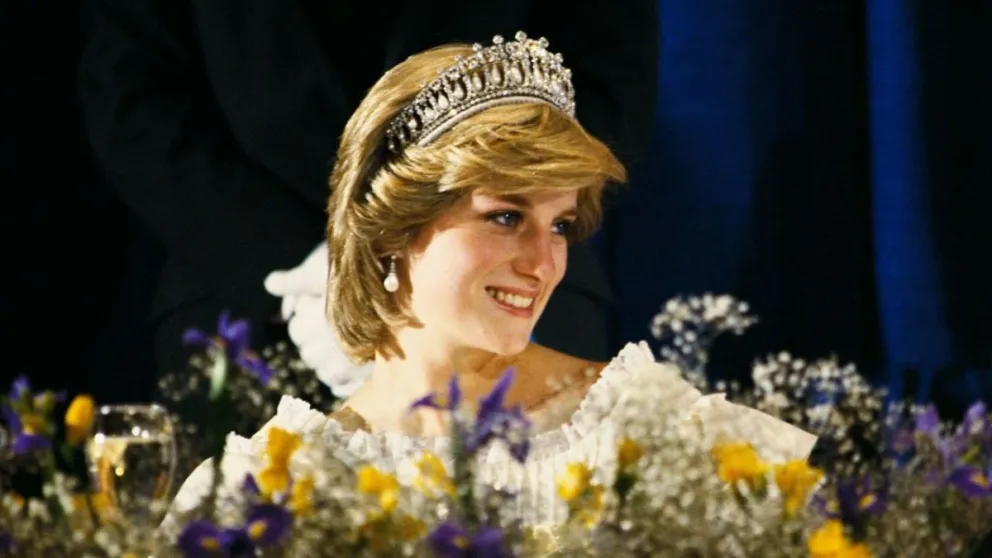 La Realeza Británica comparte fotos nunca antes vistas de la Princesa Diana