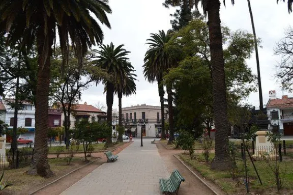 Plaza G&uuml;emes
