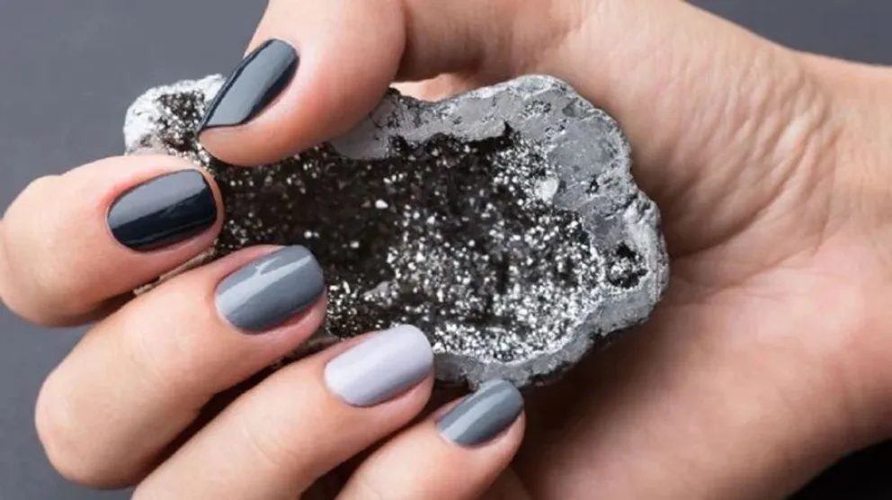 Nail Art - rejuvenece - mujeres mayores