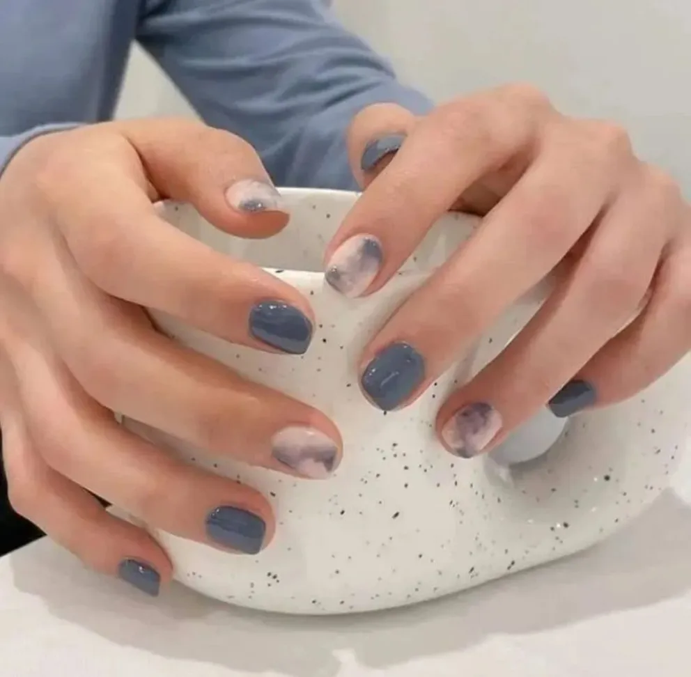 Nail Art - rejuvenece - mujeres mayores