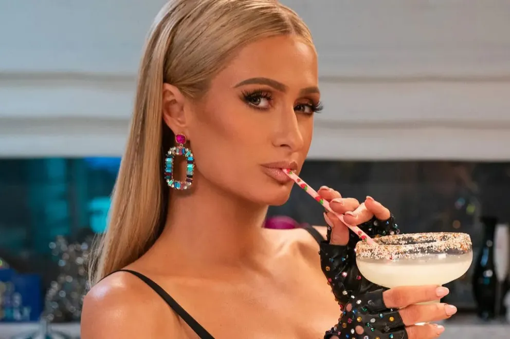 Paris Hilton enciende Instagram con su video más atrevido