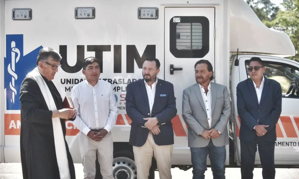 El Gobierno de Salta hizo entrega de equipos de salud y seguridad en el departamento de Los Andes 