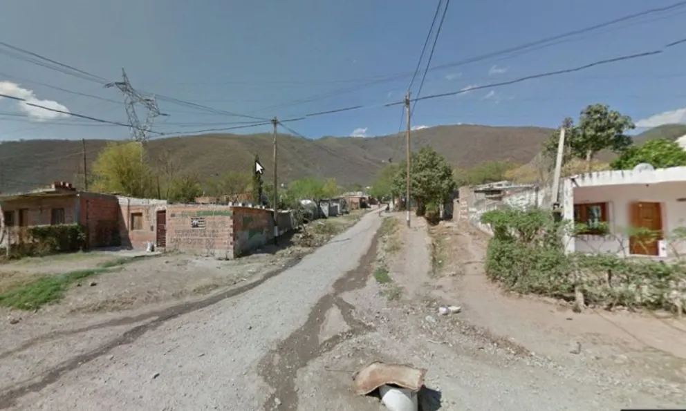 Delincuentes atacaron a un niño a la salida de la escuela: vecinos exigen seguridad