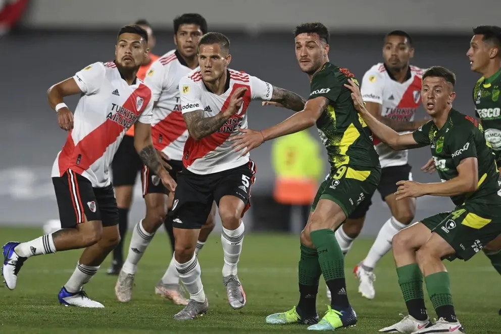 River visita a Defensa y Justicia en Varela: horario, posibles formaciones y cómo verlo en vivo