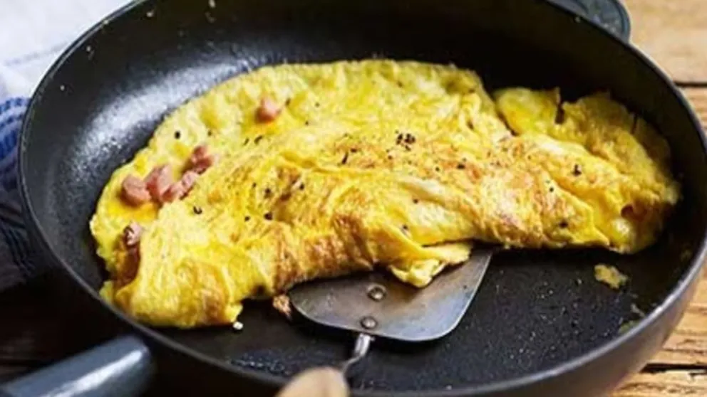 El secreto de los chefs para una omelette perfecta y jugosa: receta sencilla y rápida