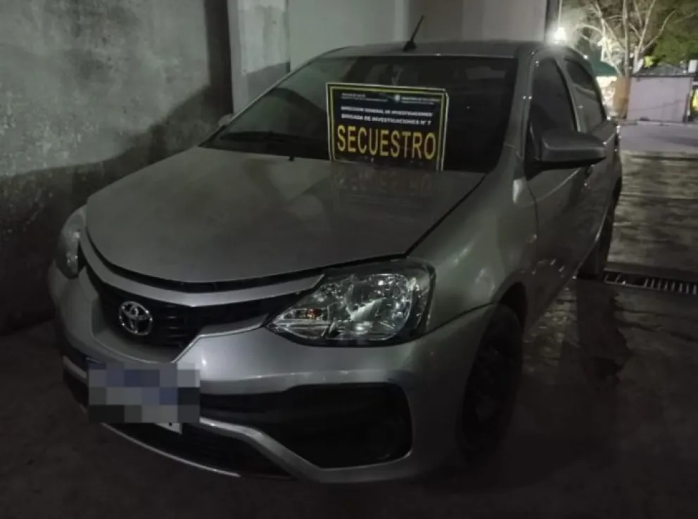 Insólito: encontraron en Salta un automóvil robado en Buenos Aires