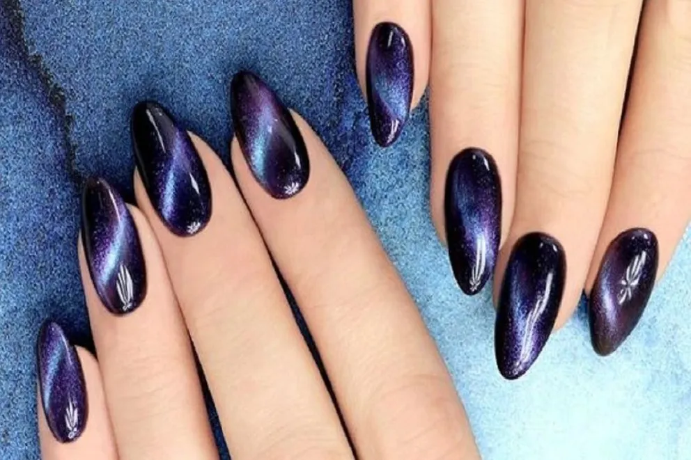 Descubre cómo hacer el efecto ojo de gato: el Nail Art que transforma tus manos