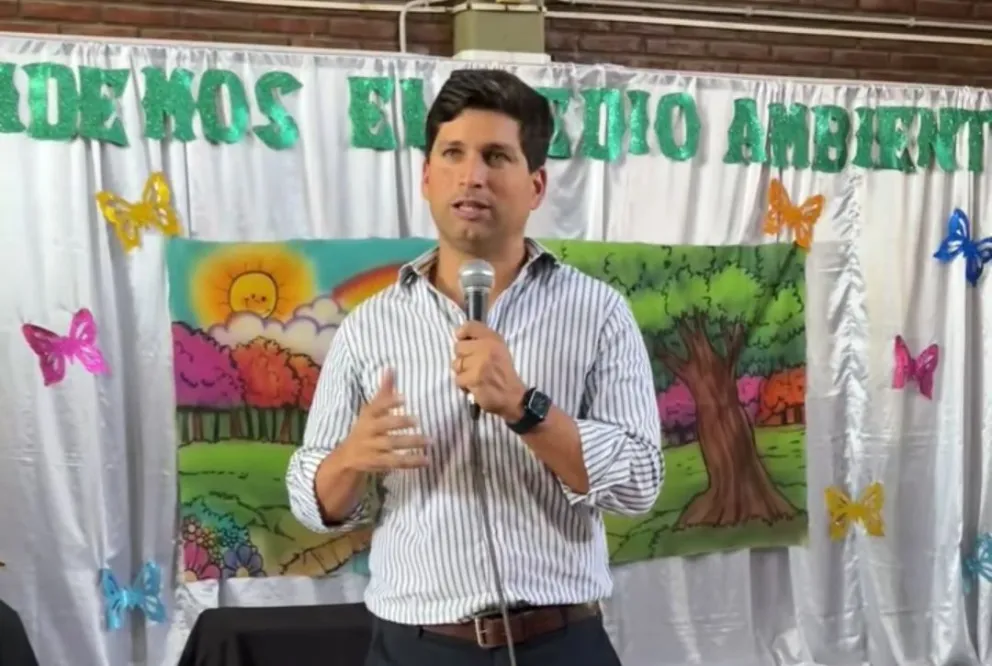 Mi árbol, mi legado: Baltasar Lara Gros hizo entrega de 150 plantines a niños de 4to grado