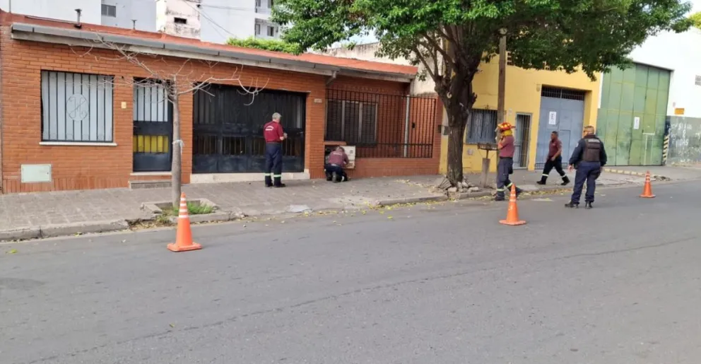 Increíble fuga de gas en pleno macrocentro salteño: una abuela pidió ayuda desesperada