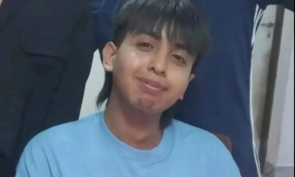 Buscan intensamente a un adolescente con discapacidad que está desaparecido: su familia teme lo peor