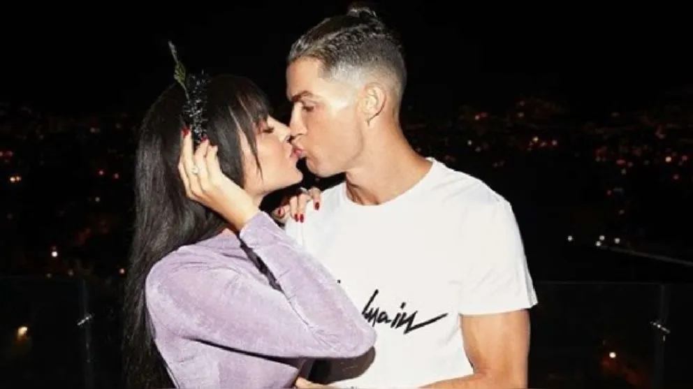 Cristiano Ronaldo y Georgina Rodríguez: un gesto romántico que conquista redes sociales