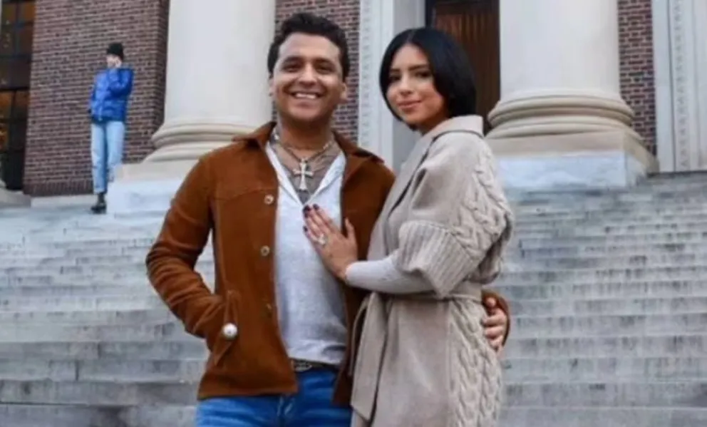 Christian Nodal - Cazzu