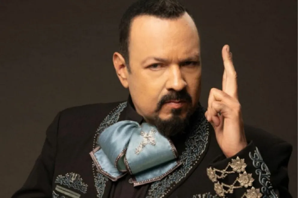 Pepe Aguilar no se calla y defiende a Ángela Aguilar tras la controversia con Cazzu