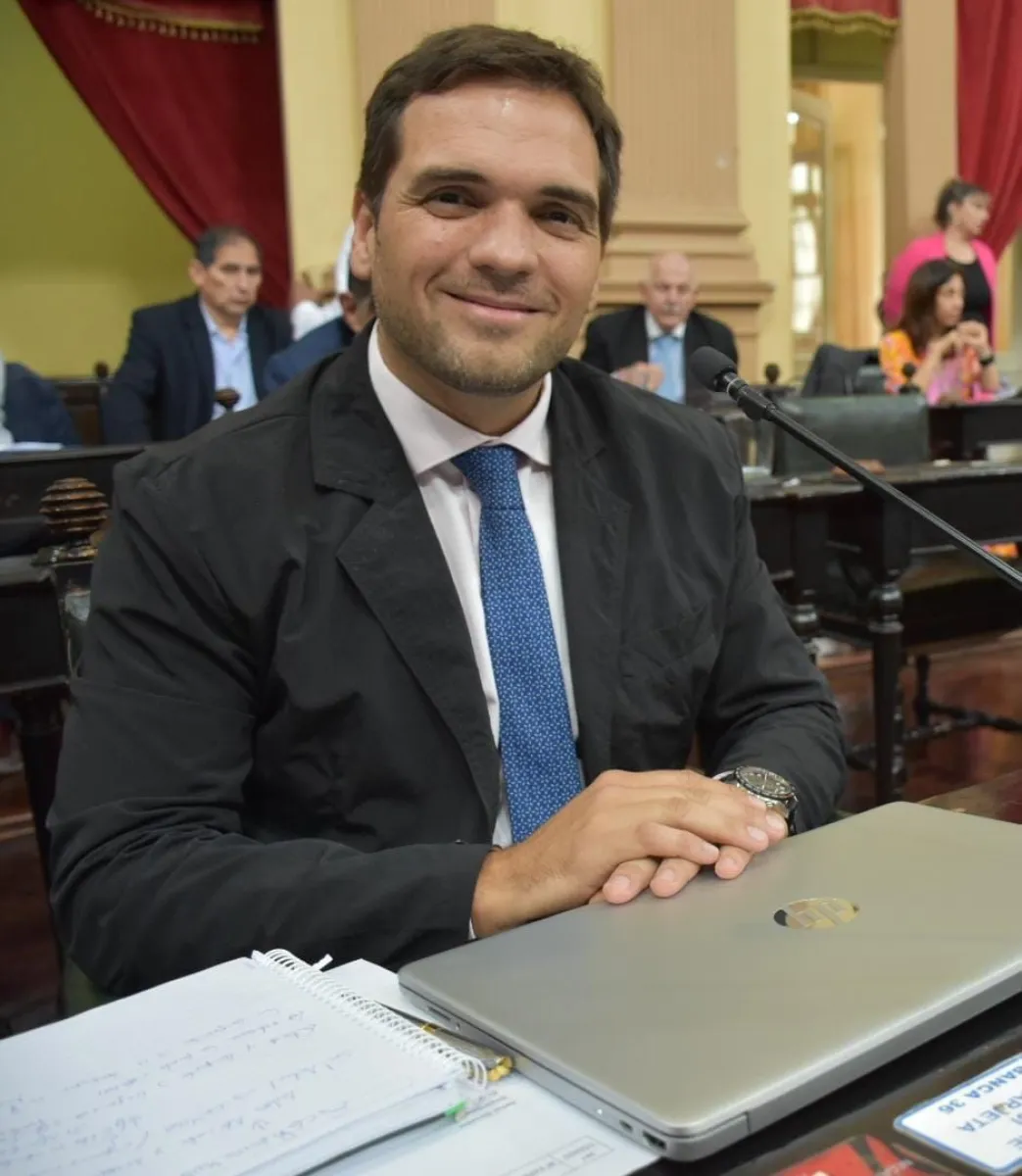 Juan Cruz Cur&aacute;