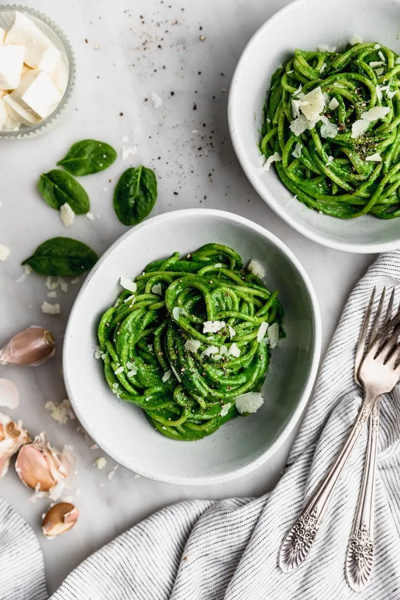 receta - fideos en salsa verde peruana