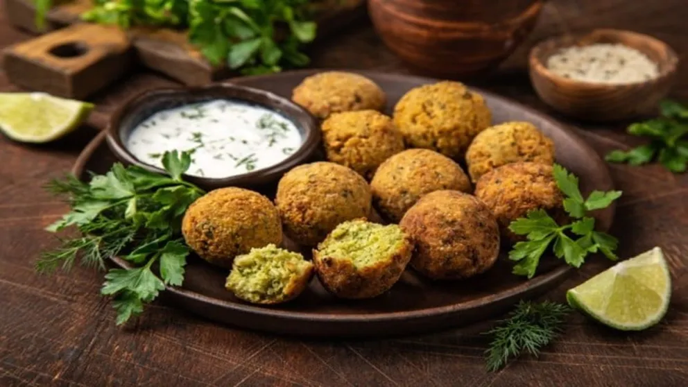 Descubrí cómo preparar un delicioso Falafel casero: una receta sabrosa, saludable y a un costo increíble