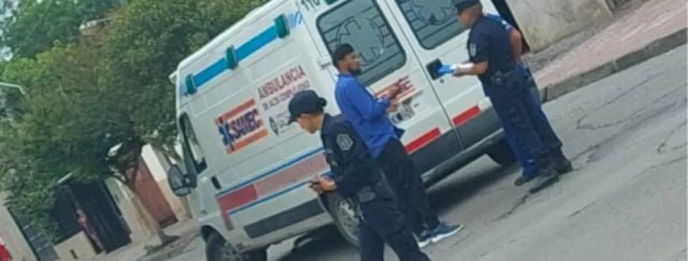 Fuerte accidente en la ciudad de Salta: un delivery fue embestido por una camioneta
