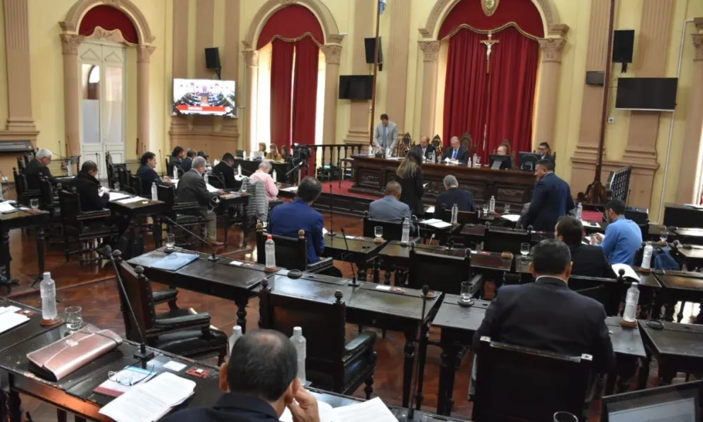 Revolución en el Senado salteño: legisladores repudiaron los ciberataques a funcionarios