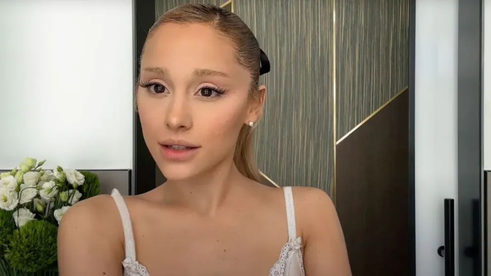 Inesperada reacción de Ariana Grande a los gritos de sus fanáticos 