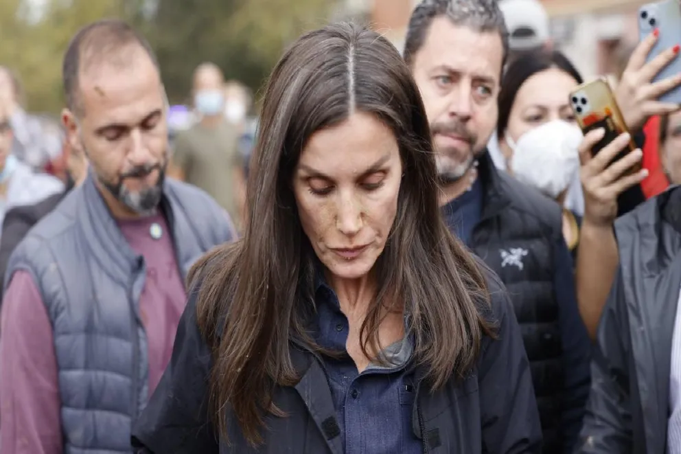 La reina Letizia en el centro de la controversia durante la visita a Valencia