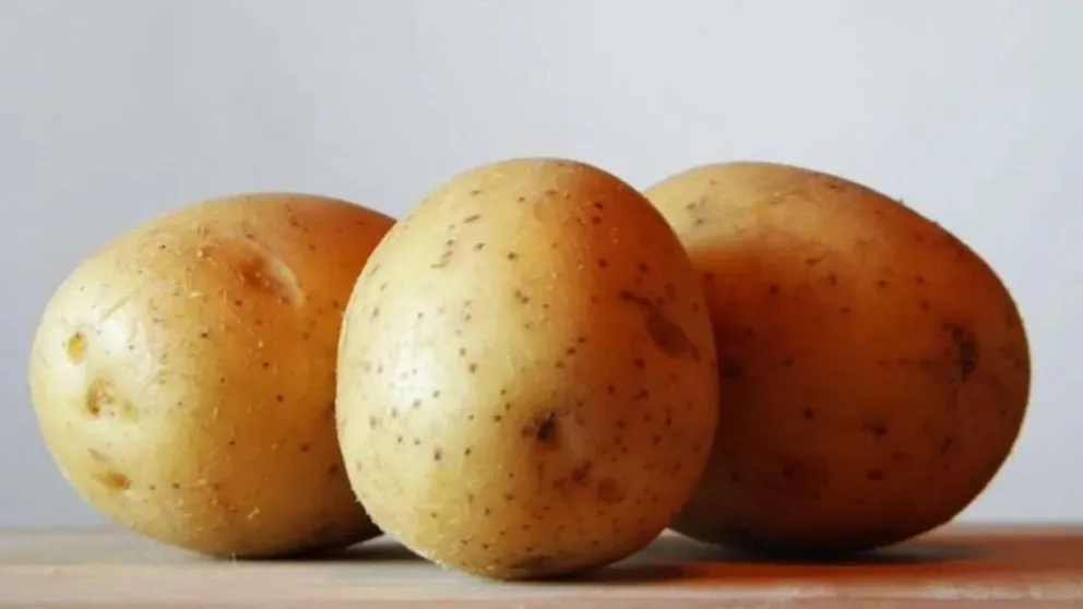 Conocé el ritual de las "3 papas" que predice cómo será tu fortuna: sencillo y en pocos pasos
