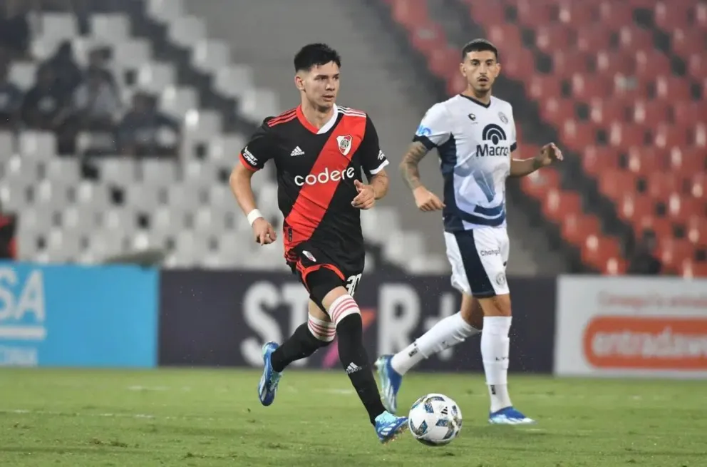 River visita a Independiente Rivadavia: horario, posibles formaciones y TV