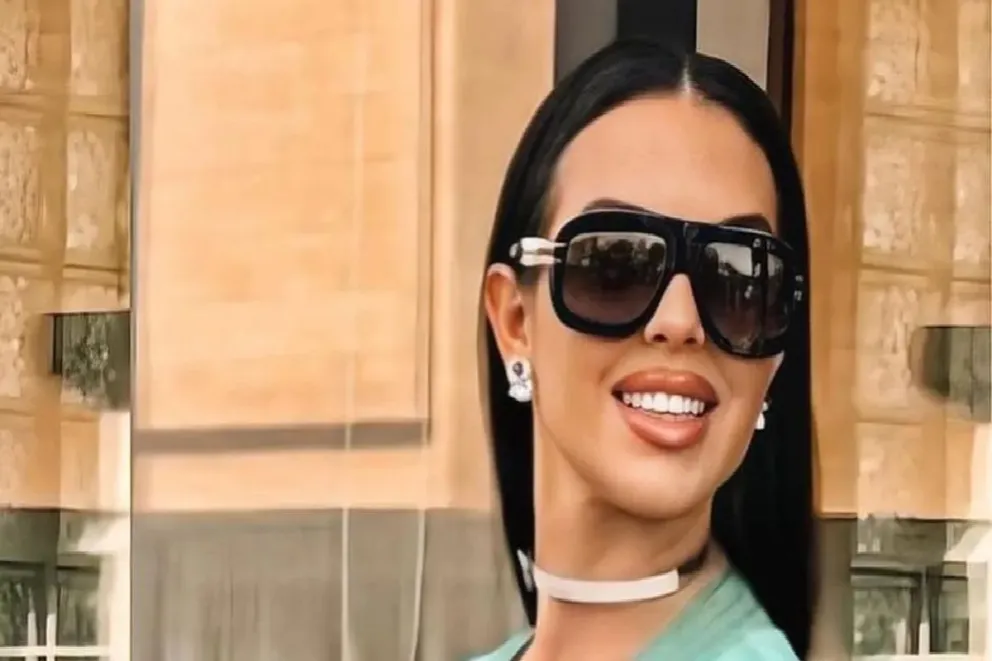 Georgina Rodríguez enfrenta críticas por su atuendo en un día de campo