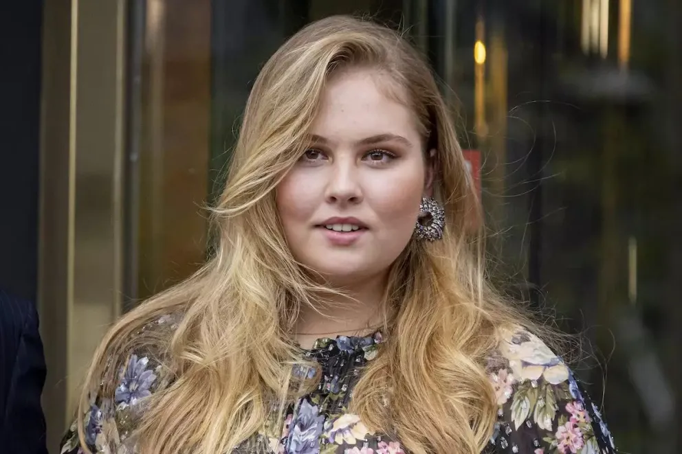 Amalia de Holanda deja en evidencia el error más grave de Letizia que arrastra a Leonor al fango