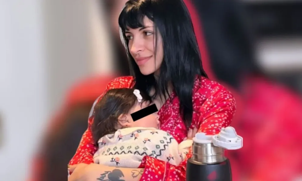 Cazzu celebra los primeros pasos de Inti: las adorables fotos que cautivaron a muchos 