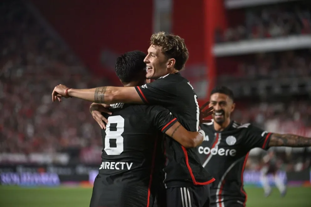 Con Franco Armani como figura, River Plate le ganó 2 a 1 a Estudiantes en su visita a La Plata