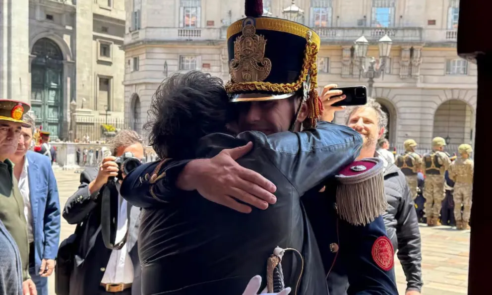 |VIDEO| El Cuerpo de Granaderos hizo llorar a Javier Milei