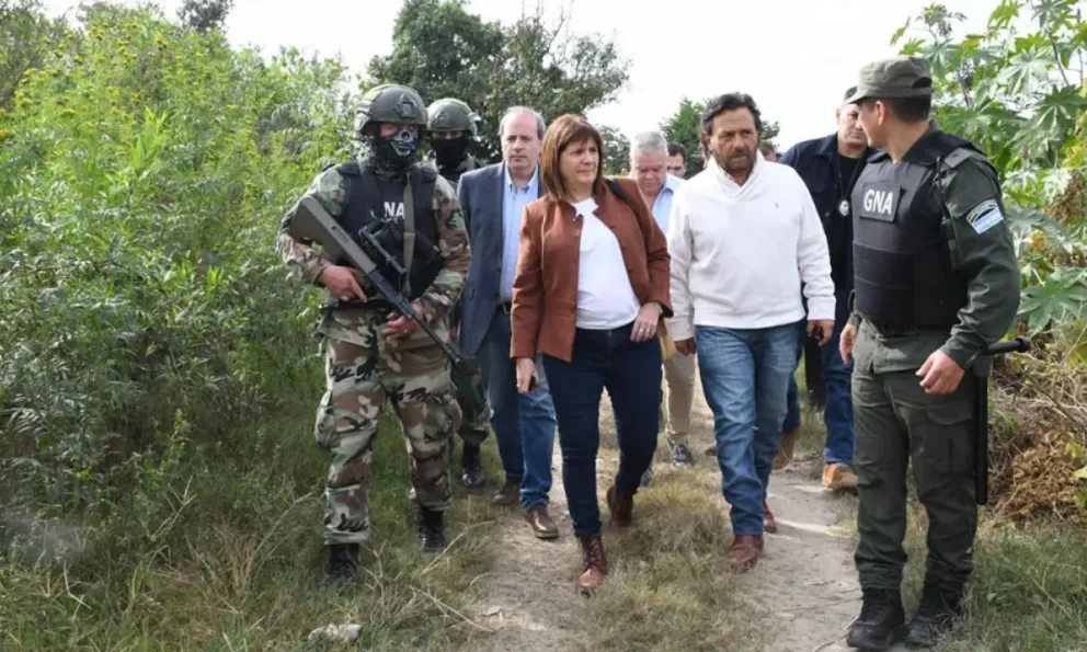 Patricia Bullrich fue tajante con bagayeros y desertores: "Productos permitidos sí, droga no"