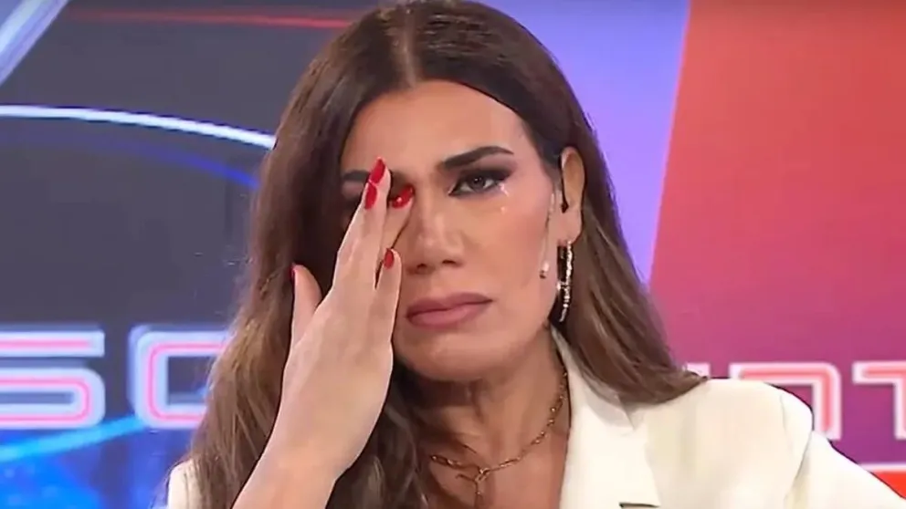 La emotiva despedida de Flor de la V del programa Intrusos: entre lágrimas y fuertes críticas