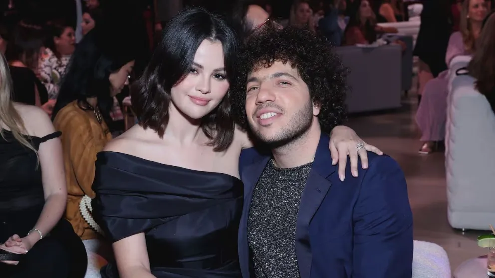 Así fue el impactante anunció de Selena Gómez sobre su compromiso con Benny Blanco: las fotos que lo confirman